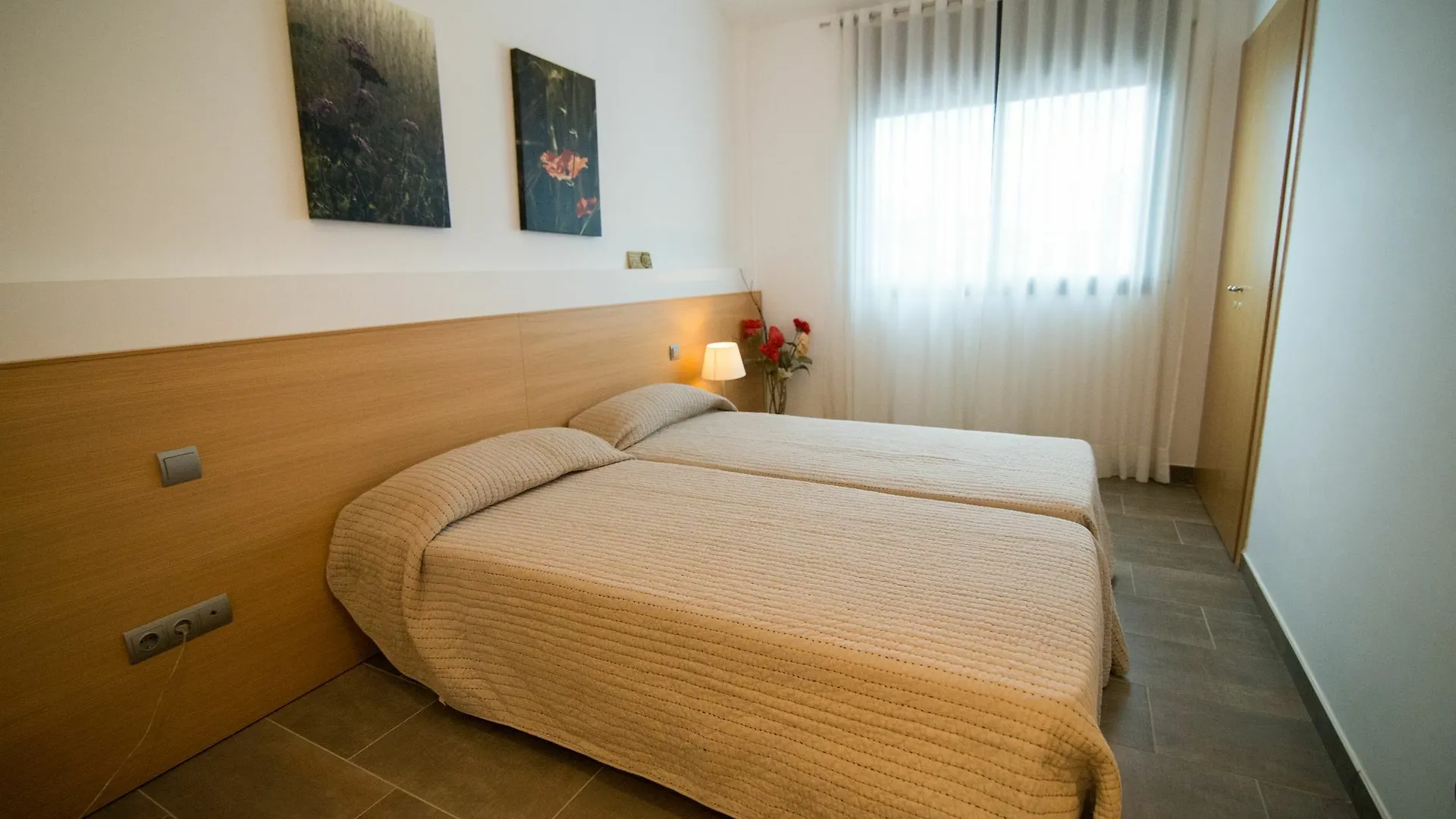 Les Suites Miami Playa 0*,  Spain